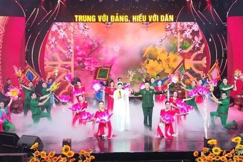 Tự hào 95 năm 'Vững bước dưới cờ Đảng'
