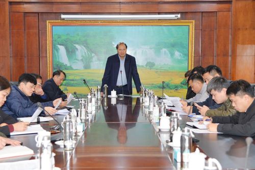 Phó Chủ tịch UBND tỉnh Hoàng Văn Thạch kiểm tra tình hình thực hiện Dự án đầu tư xây dựng tuyến tránh Thành phố
