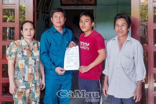 Tuổi trẻ Năm Căn sẵn sàng lên đường nhập ngũ