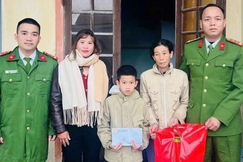 Người phụ nữ nghèo đánh rơi 1,5 triệu đồng và kết quả ấm lòng