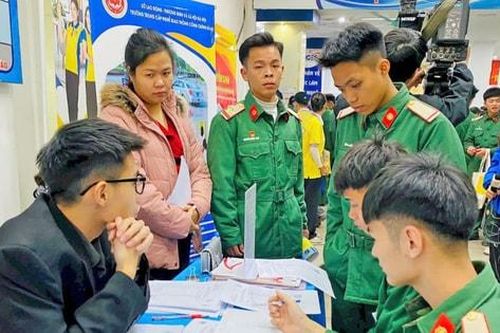 Tin tức đặc biệt trên báo in Hànôịmới ngày 5-2-2025