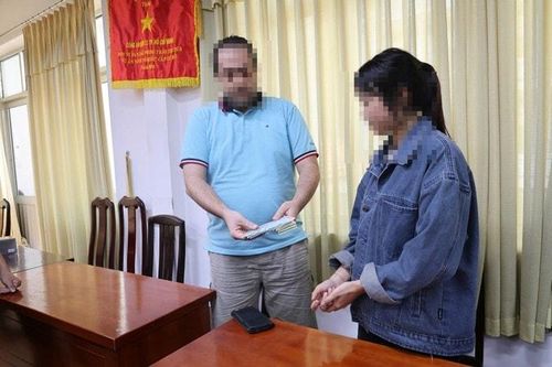 TP Hồ Chí Minh: Bắt giữ người đàn ông Iran làm 'ảo thuật' lấy đi 20 triệu đồng