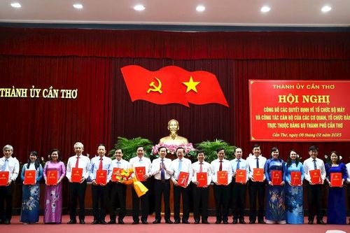 Thành ủy Cần Thơ thành lập Ban Tuyên giáo và Dân vận