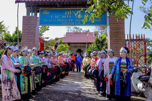 Đắk Lắk: đặc sắc lễ cúng hạ cây nêu ngày Tết của người Mường