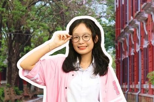 Nữ sinh Quốc Học Huế giành ngôi thủ khoa Lịch sử quốc gia