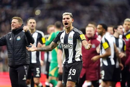 Newcastle vượt qua Arsenal đầy thuyết phục