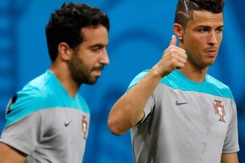 Huấn luyện viên Man United nói điều bất ngờ về Ronaldo