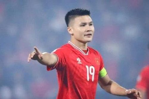 HLV Tây Ban Nha tự tin khắc chế Quang Hải