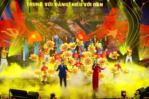 Chương trình nghệ thuật chính luận 'Trung với Đảng, hiếu với dân'