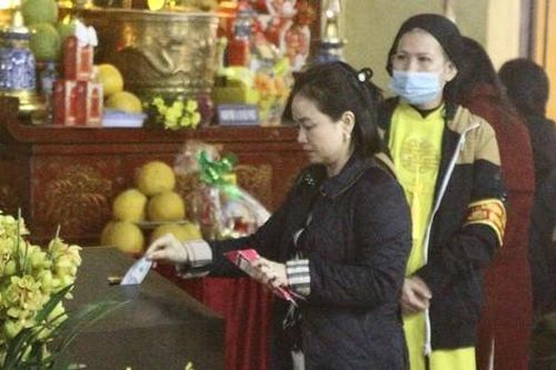 Mùa lễ hội 2025: Minh bạch tiền công đức