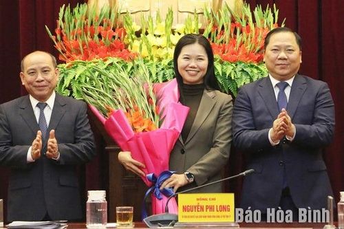 Bản tin 8H: Hòa Bình bầu nữ Phó Bí thư Tỉnh ủy
