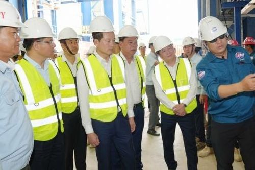 Không khí sản xuất nhộn nhịp, phấn khởi trên những công trình Dầu khí