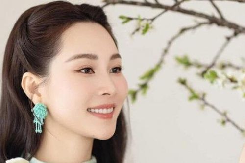 Hoa hậu Đặng Thu Thảo khoe không gian sống cực sang chảnh và tinh tế