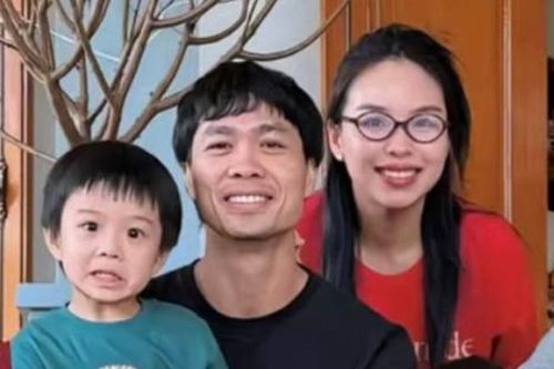 Nhan sắc đời thường của vợ Công Phượng gây chú ý