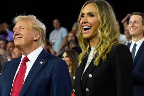 Con dâu ông Donald Trump làm MC truyền hình