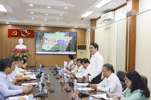 Bí thư Tỉnh ủy Nghiêm Xuân Thành làm việc với Tổng Công ty Cổ phần Phát triển khu công nghiệp