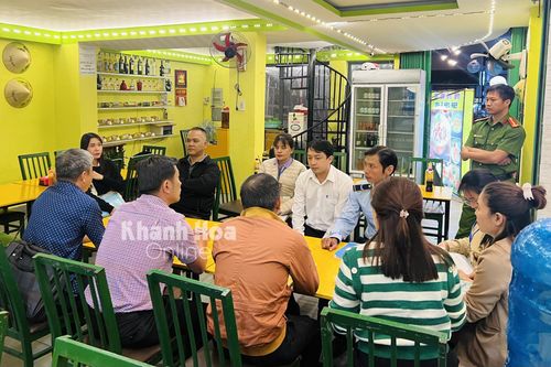 Vụ nhà hàng bị khách nước ngoài tố tính giá 'trên trời': Yêu cầu nhà hàng Aroma Beach tạm ngừng kinh doanh