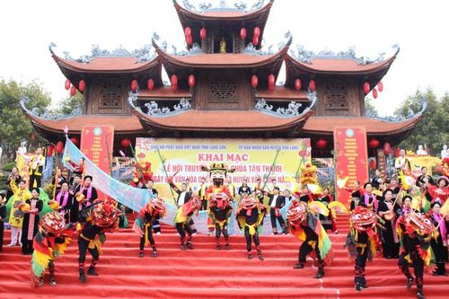 Văn Lãng: Khai mạc Lễ hội Chùa Tân Thanh và Ngày hội văn hóa các dân tộc huyện