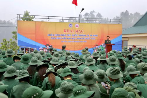 Khai mạc Khóa học Giáo dục quốc phòng và an ninh cho 410 sinh viên