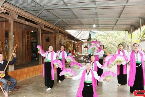 Mô hình dân vận khéo 'Giữ gìn và phát huy giá trị văn hóa truyền thống dân tộc Thái'