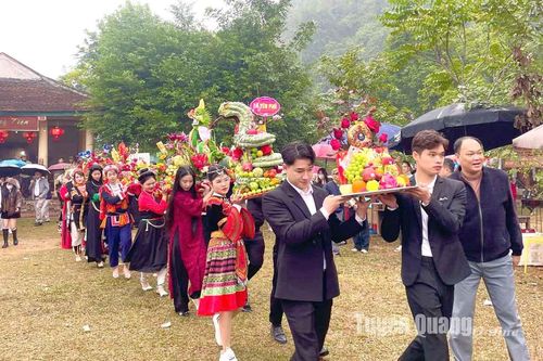 Nhiều hoạt động hấp dẫn tại Lễ hội Động Tiên - chợ quê Hàm Yên