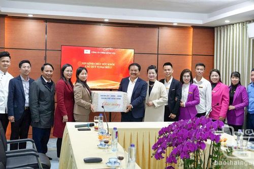 Lãnh đạo TP. Sông Công thăm, động viên doanh nghiệp