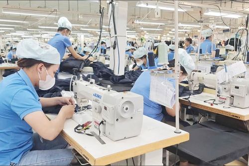 Hào hứng trở lại nhà máy sau Tết