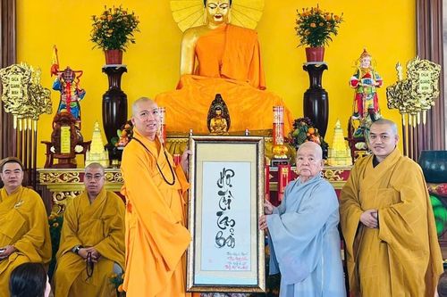 TP.HCM: Chùa Quang Minh (Q.7) khai khóa tu Bát quan trai cho Phật tử