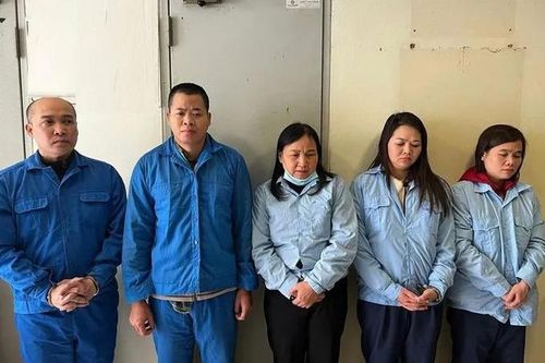 Bắt 7 cán bộ thuộc Sở Y tế Hà Nội về tội nhận hối lộ