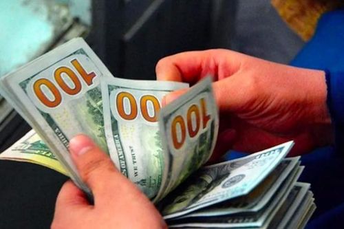 Giá USD biến động mạnh, tác động từ chính sách thuế mới của Mỹ