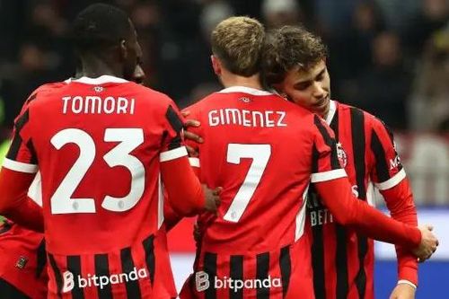 AC Milan thăng hoa tại tứ kết cúp Quốc gia Italia