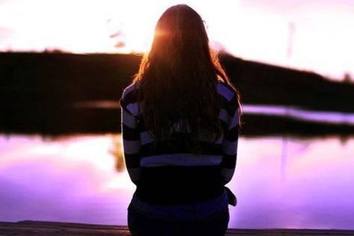 Ngã quỵ khi phát hiện chồng ngoại tình với người đàn ông đã có gia đình