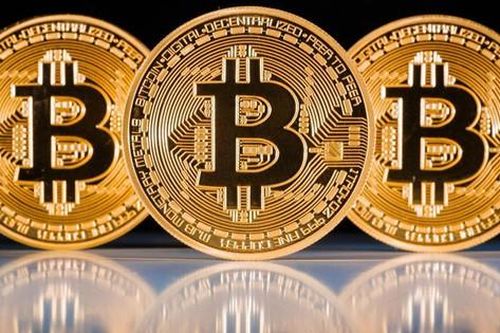 Giá Bitcoin ngày 6/2 tích lũy quanh vùng giá 96 USDT