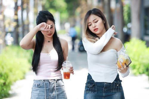 Vì sao ăn ngon, ngủ kỹ 9 ngày nghỉ nhưng đi làm sau Tết vẫn lờ đờ?
