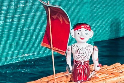 Thành phố Hồ Chí Minh: Sân khấu 'thắng lớn', phim Tết doanh thu cao