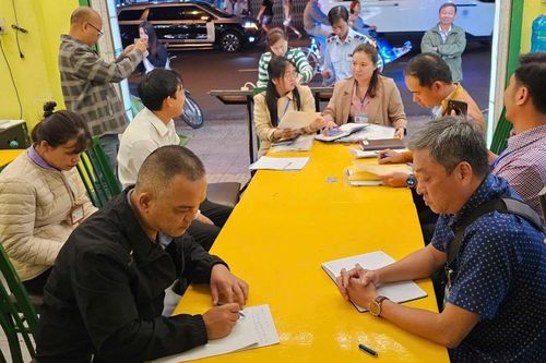 Vụ quán ăn tại Nha Trang bị tố 'chặt chém' khách nước ngoài: Yêu cầu chủ quán tạm ngừng kinh doanh