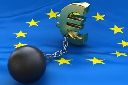 Làn sóng bất ổn 'giáng đòn' mạnh vào châu Âu, 'xóa sổ' 1% GDP của Eurozone, nếu ông Trump áp thuế