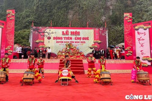 Siết chặt quản lý lễ hội Xuân 2025: Văn minh, an toàn, tiết kiệm