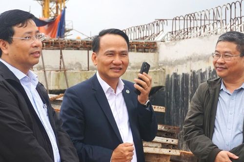 Cuộc gọi của lãnh đạo Đà Nẵng ngay giữa công trường xây cầu trọng điểm