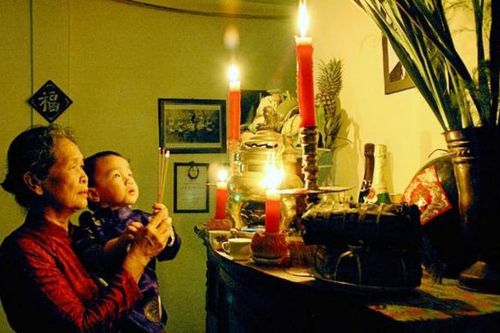 Hương khói thật thà