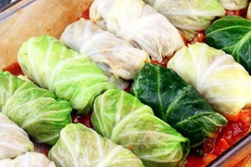 2 loại rau dễ 'ngậm' thuốc trừ sâu, cái số 1 mâm cơm nhà nào cũng có