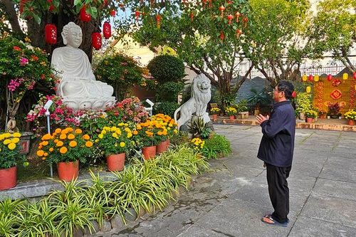 Nét đẹp văn hóa lễ chùa đầu năm