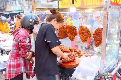 Sức mua 'giảm nhiệt' trong ngày vía thần Tài