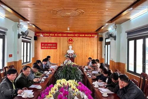 Phó Chủ tịch UBND tỉnh Nguyễn Ngọc Phúc kiểm tra công tác bảo vệ rừng tại huyện Đơn Dương