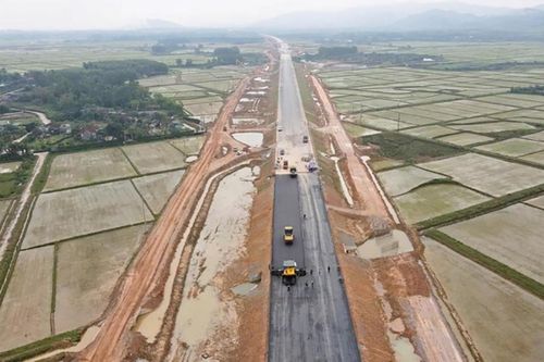 Hà Tĩnh: Tăng tốc thi công tuyến cao tốc Bắc - Nam