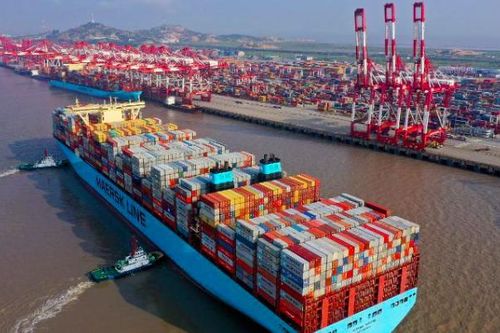Chiến lược thương mại của chính quyền Trump: Tác động và hệ lụy toàn cầu