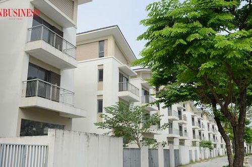 Biệt thự, nhà liền kề vẫn hút dòng tiền, nhưng… 'nước đang chảy chỗ trũng'