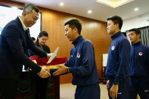 Bế mạc lớp tập huấn giám sát trọng tài 2025