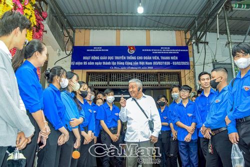 Thăm địa chỉ đỏ
