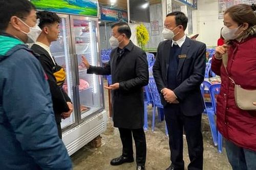 Kiểm tra công tác bảo đảm an toàn thực phẩm tại lễ hội chùa Hương